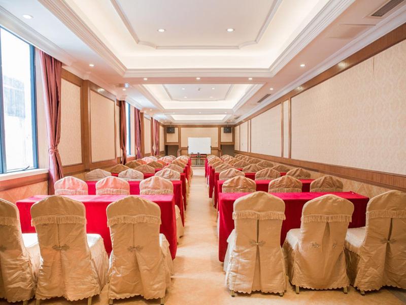 Vienna Classic Hotel Qingyuan Taihe Ancient Cave Scenic Area Exteriör bild