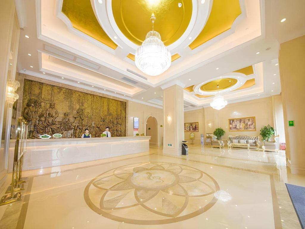 Vienna Classic Hotel Qingyuan Taihe Ancient Cave Scenic Area Exteriör bild