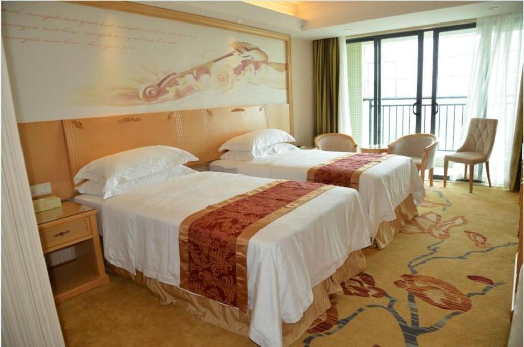 Vienna Classic Hotel Qingyuan Taihe Ancient Cave Scenic Area Exteriör bild