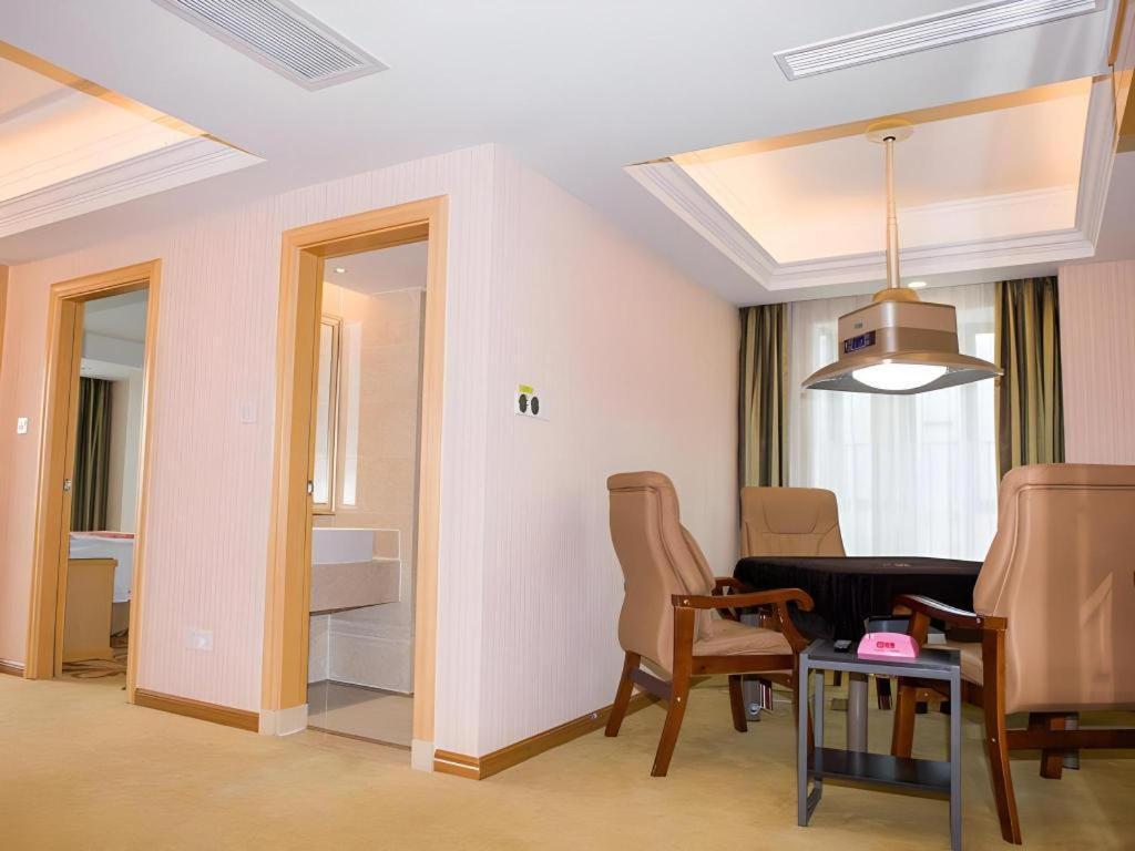 Vienna Classic Hotel Qingyuan Taihe Ancient Cave Scenic Area Exteriör bild