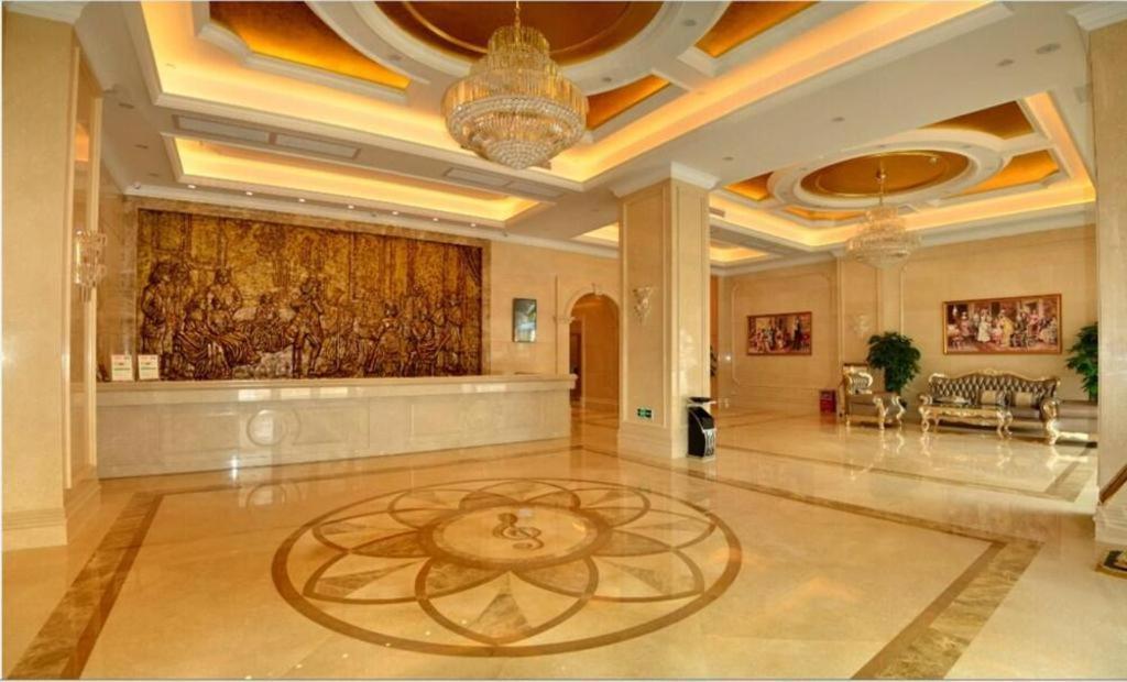 Vienna Classic Hotel Qingyuan Taihe Ancient Cave Scenic Area Exteriör bild