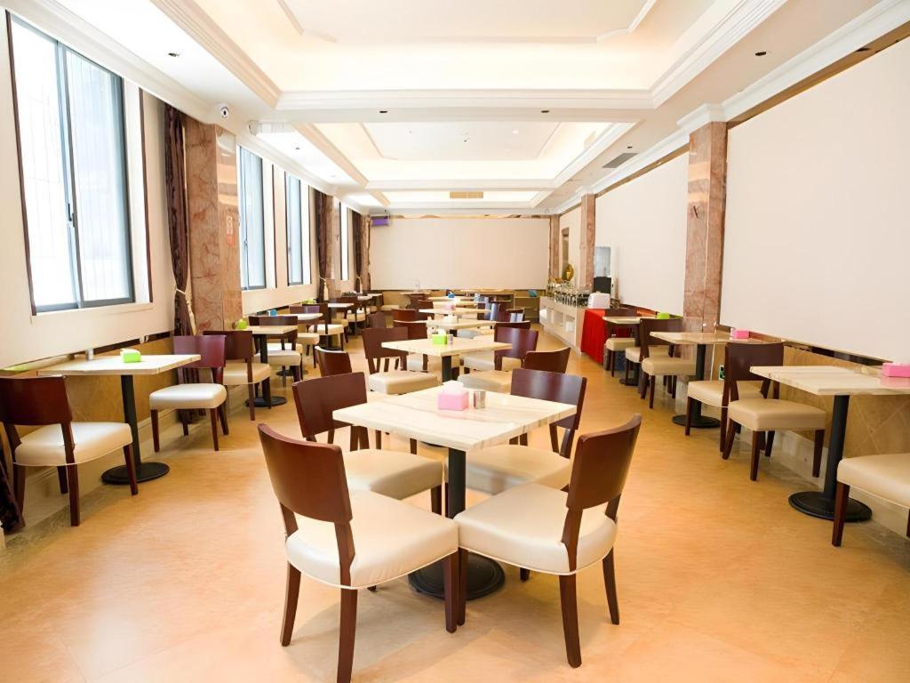 Vienna Classic Hotel Qingyuan Taihe Ancient Cave Scenic Area Exteriör bild